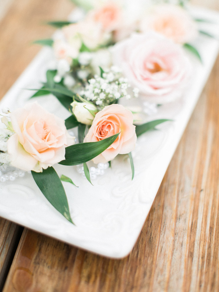 peach flowers and greenery